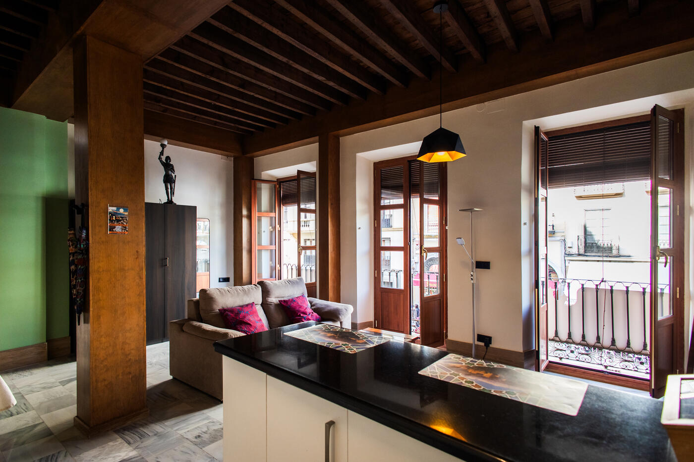 Suite Plaza Nueva, apartamento turístico en el centro de Granada (2/9)